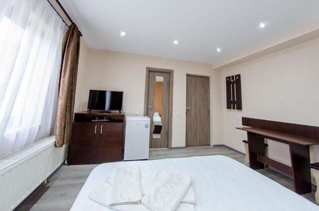 Гостевой дом Casa Andy Буштени-24