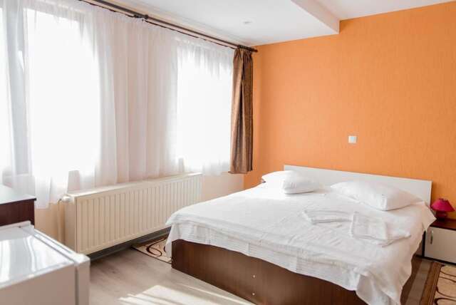 Гостевой дом Casa Andy Буштени-29